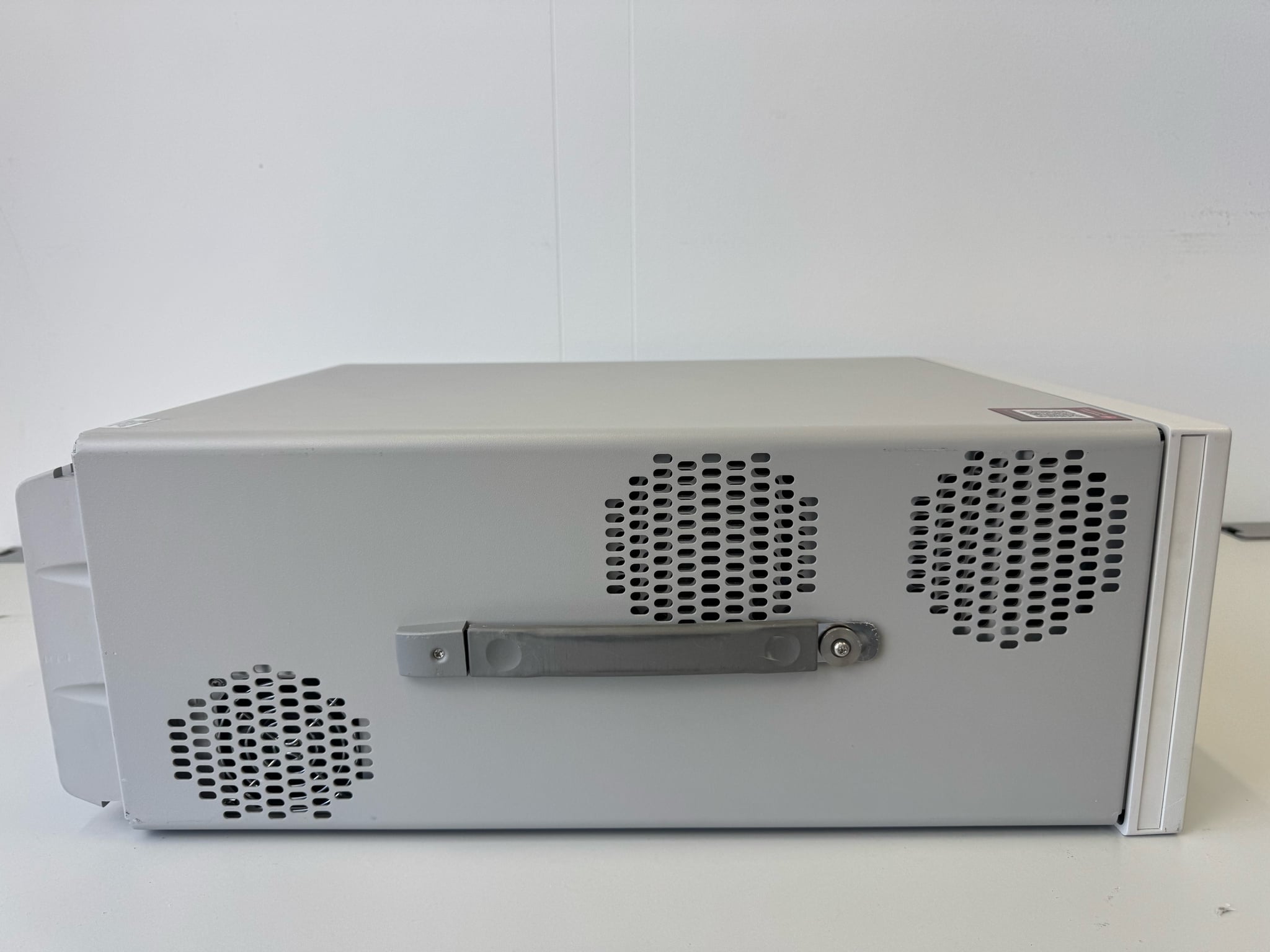 Infiniium DCA-J Wideband Oscilloscope Mainframe Keysight Used 86100C - Actual Instrument - Image 5