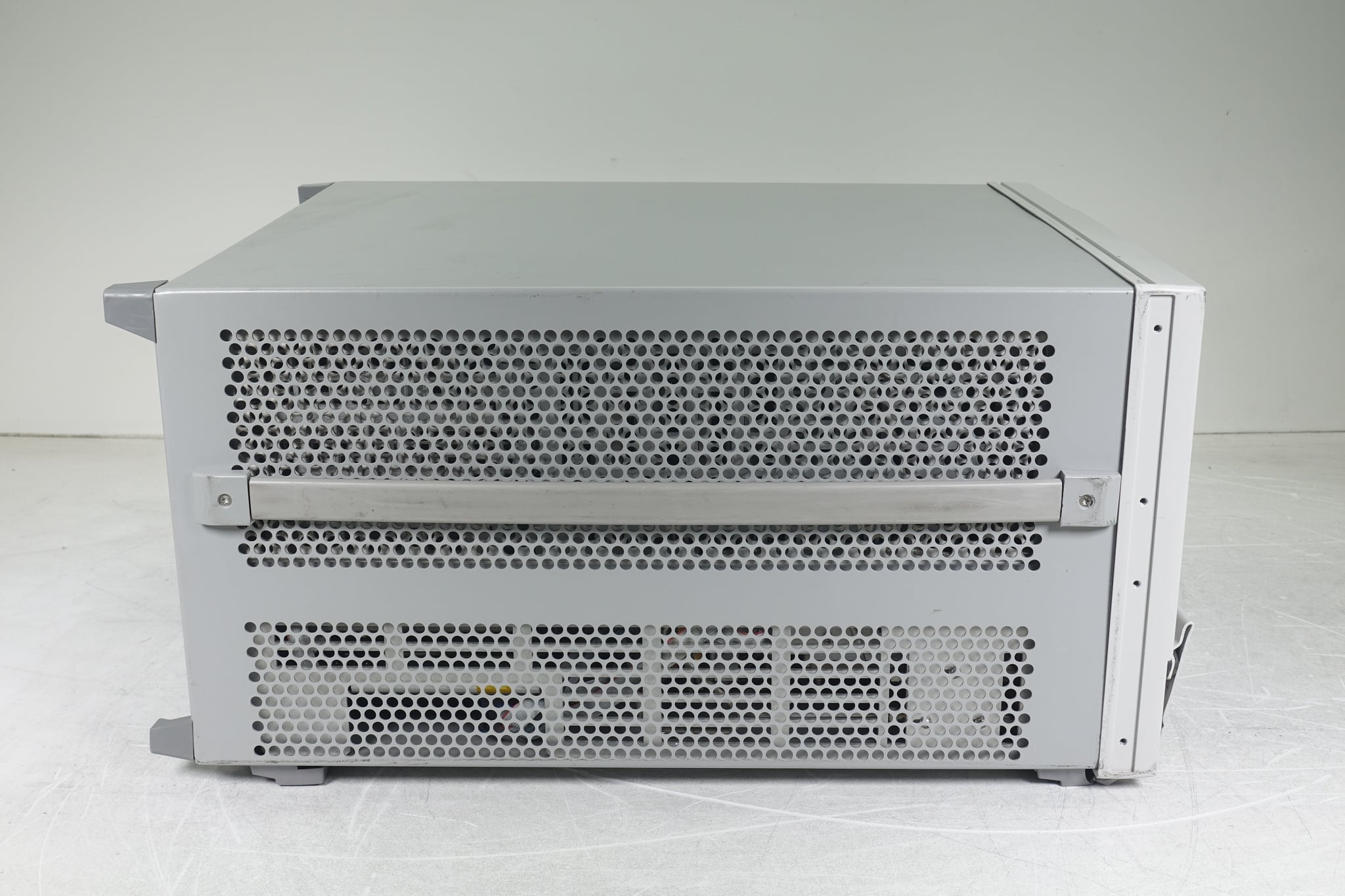 4-port / Configurable Test Set / Internal Second Source Keysight Used N5242A-400 - Actual Instrument - Image 8