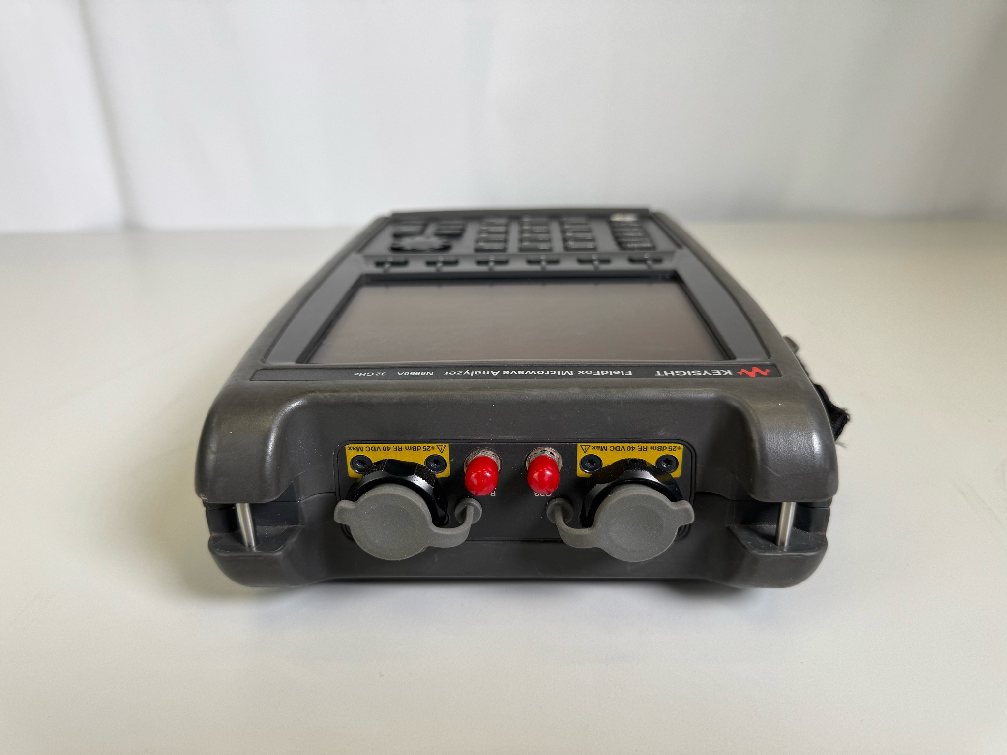 FieldFox Handheld Microwave Analyzer / 300 kHz to 32 GHz Keysight Used N9950A - Actual Instrument - Image 4