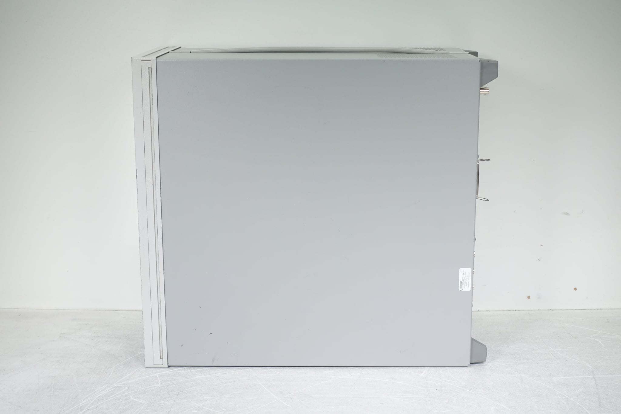 Keysight Used E5071C-480 - Actual Instrument - Image 4
