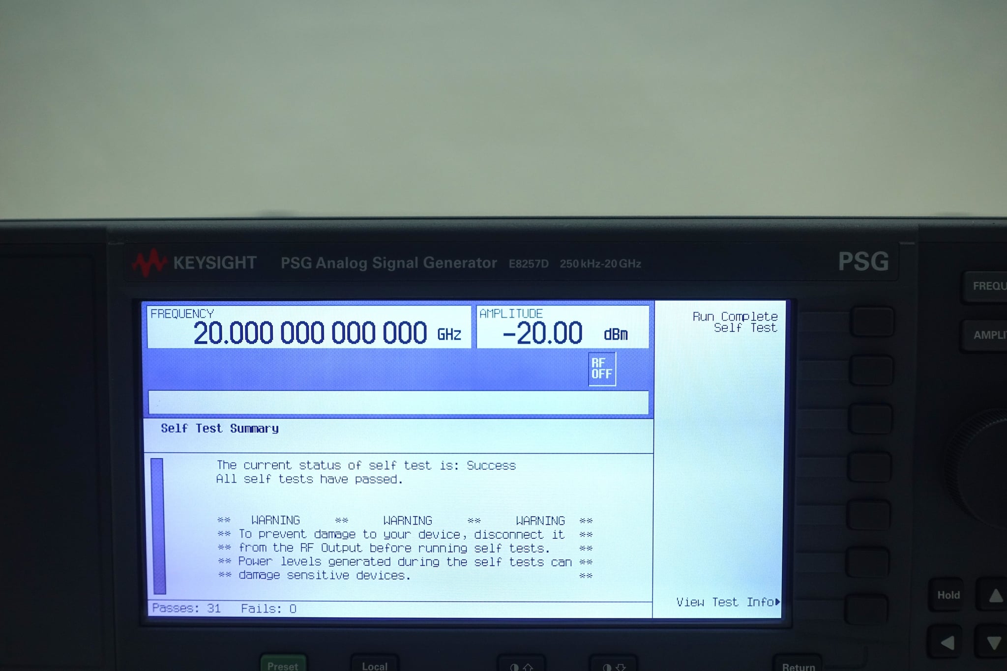 Keysight Used E8257D-520 - Actual Instrument - Image 11