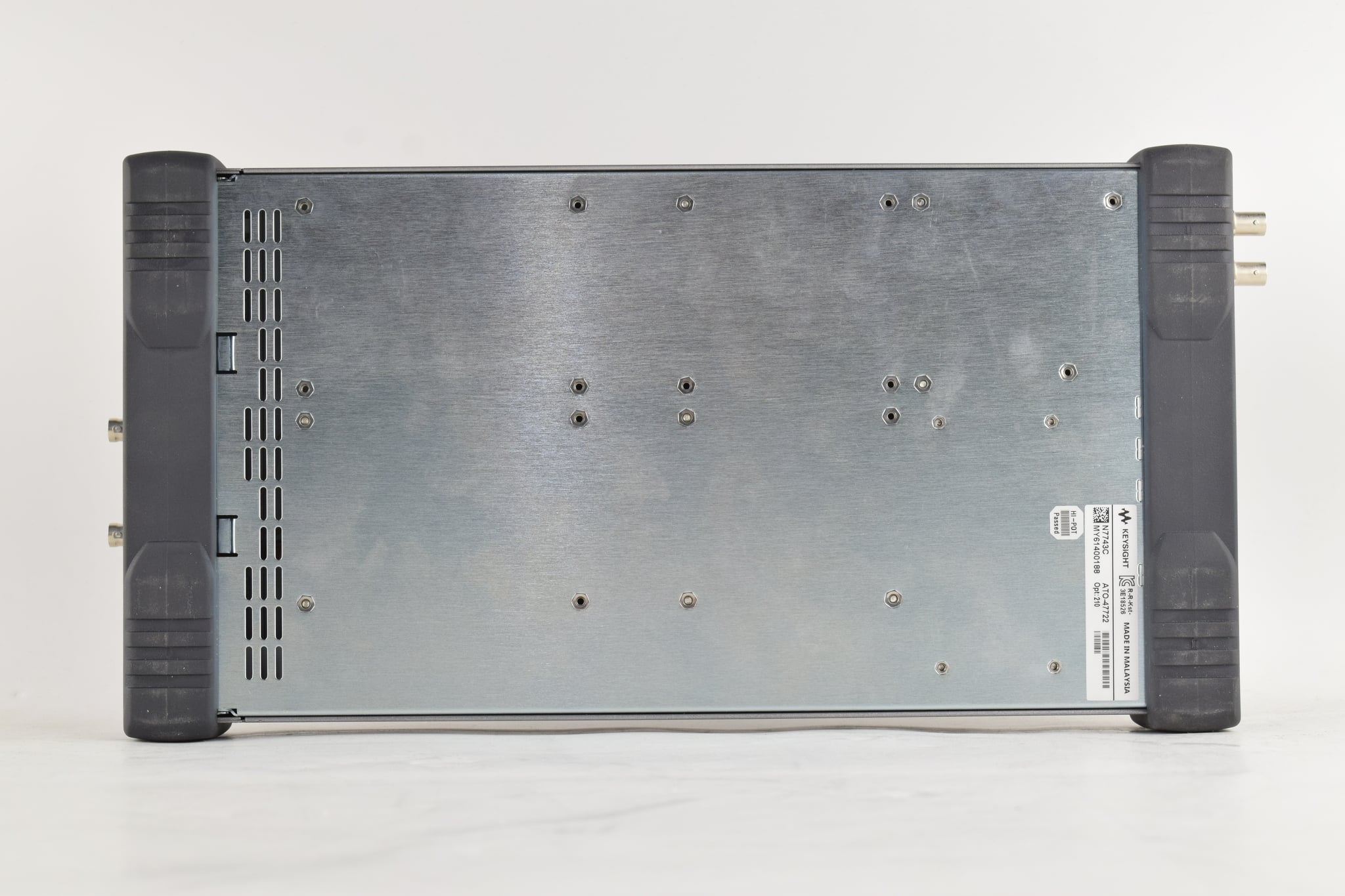 Keysight Used N7743C - Actual Instrument - Image 4
