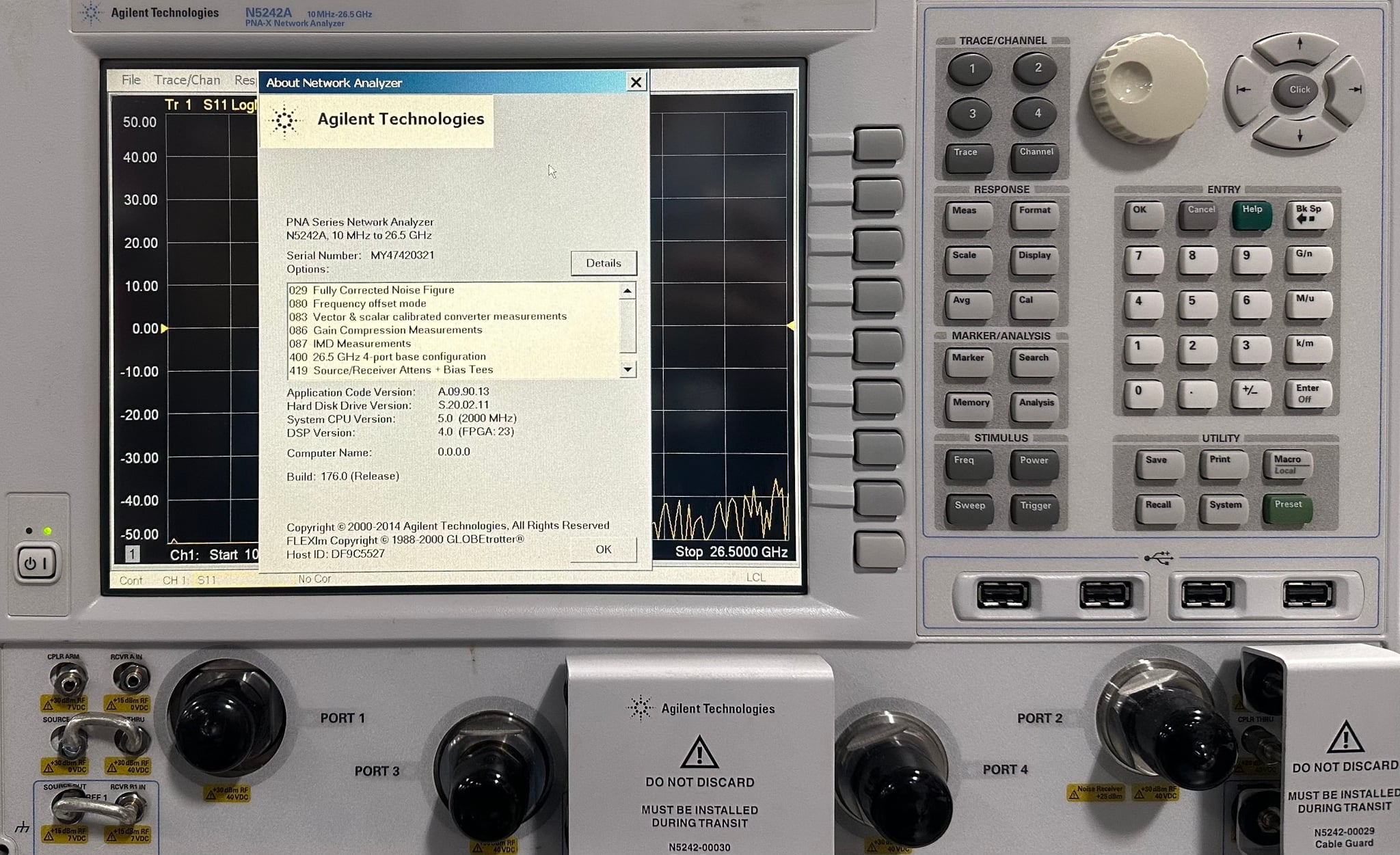 4-port / Configurable Test Set / Internal Second Source Keysight Used N5242A-400 - Actual Instrument - Image 9