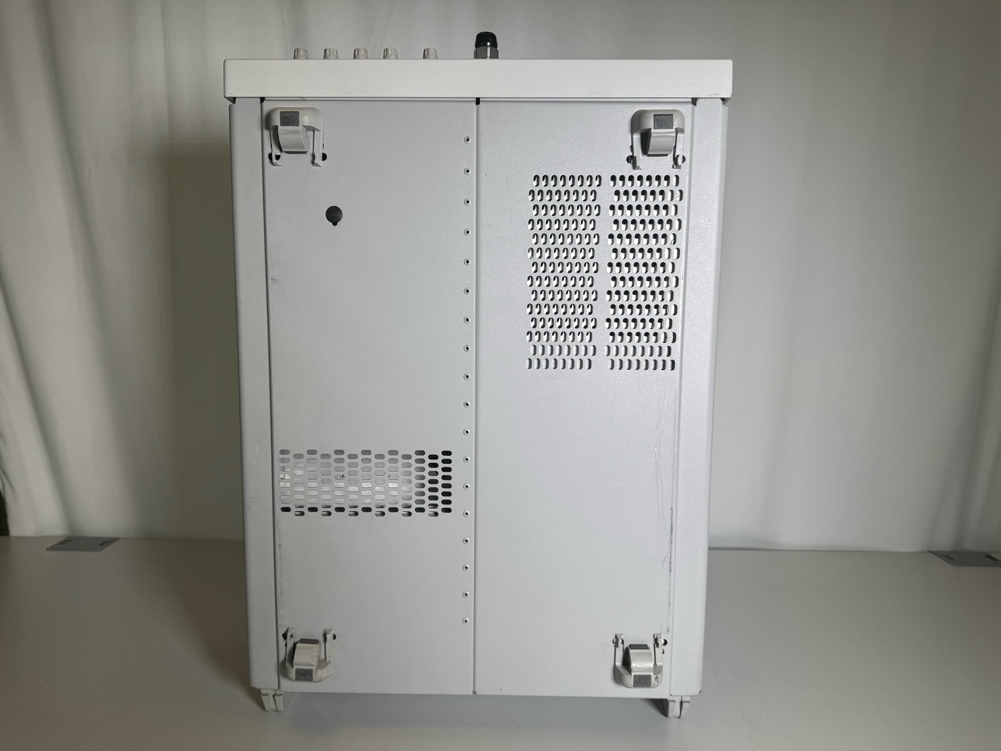Infiniium DCA-J Wideband Oscilloscope Mainframe Keysight Used 86100C - Actual Instrument - Image 7