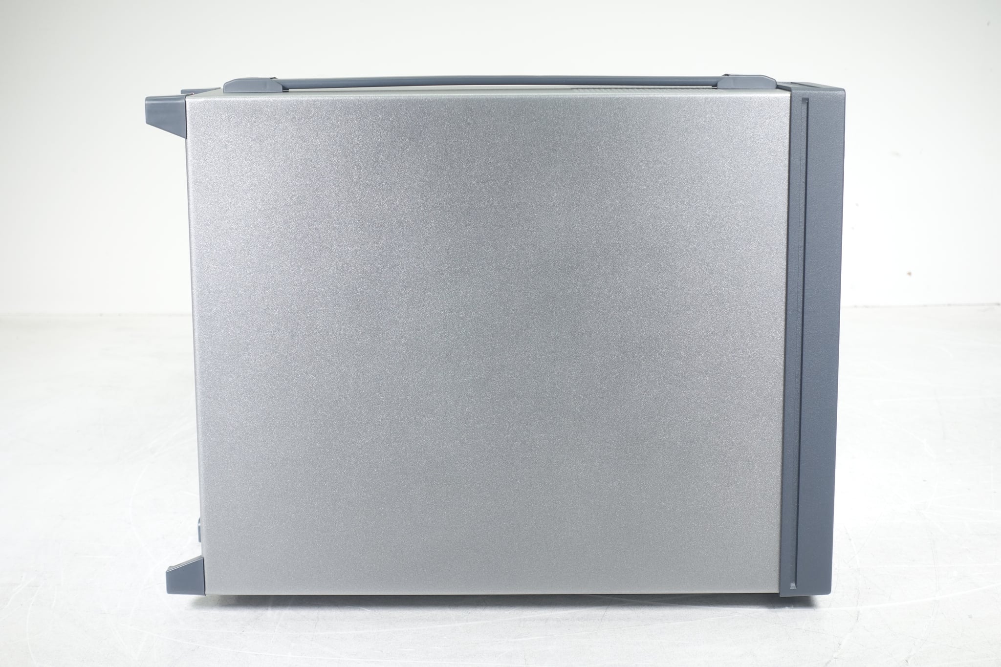 Basic Spectrum Analyzer / 1 MHz to 20 GHz Keysight Used N9324C - Actual Instrument - Image 5