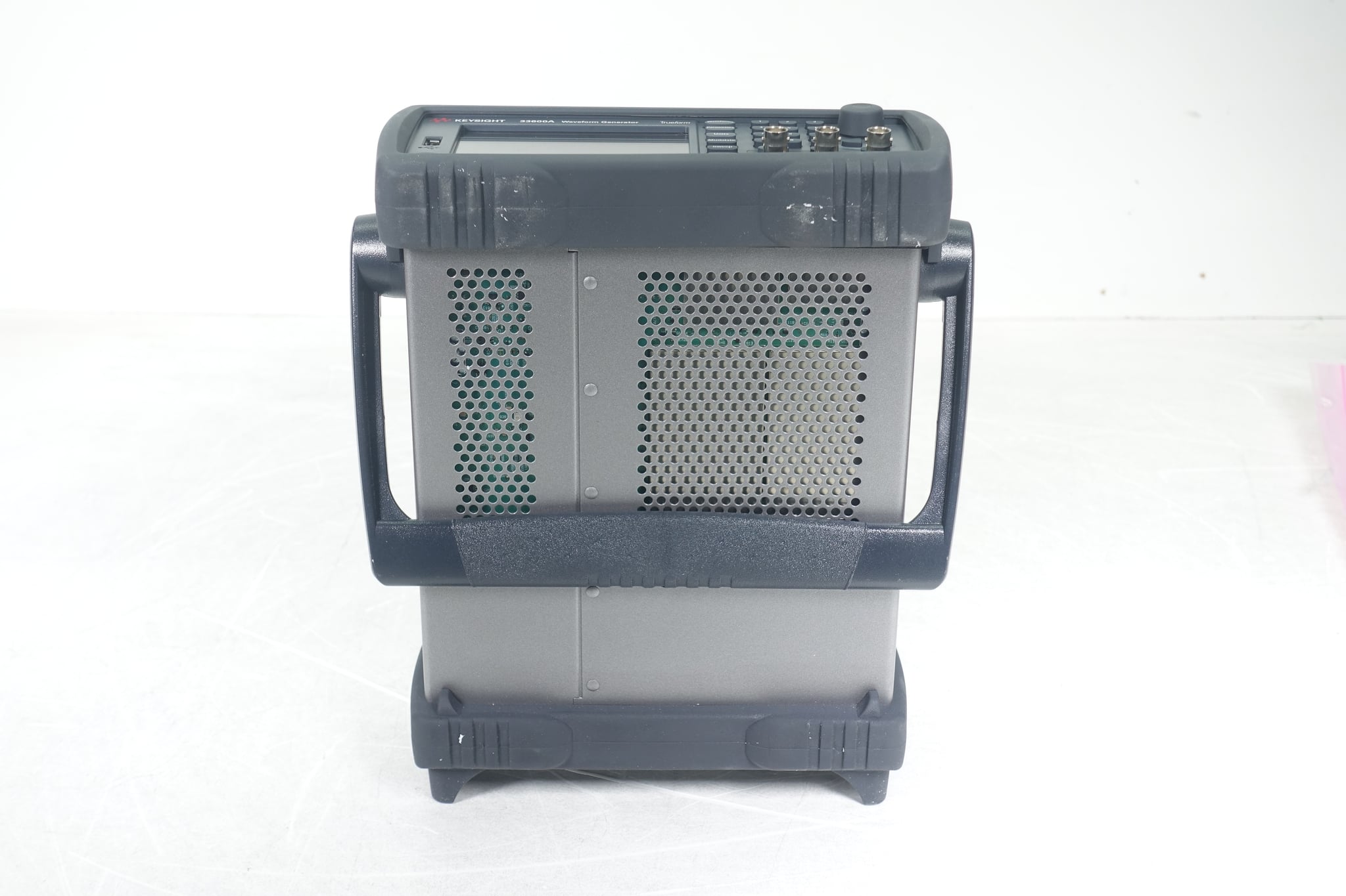 Waveform Generator / 33500B Series / 120 MHz / 2 Channels / 250MSa/s Keysight Used 33622A - Actual Instrument - Image 6