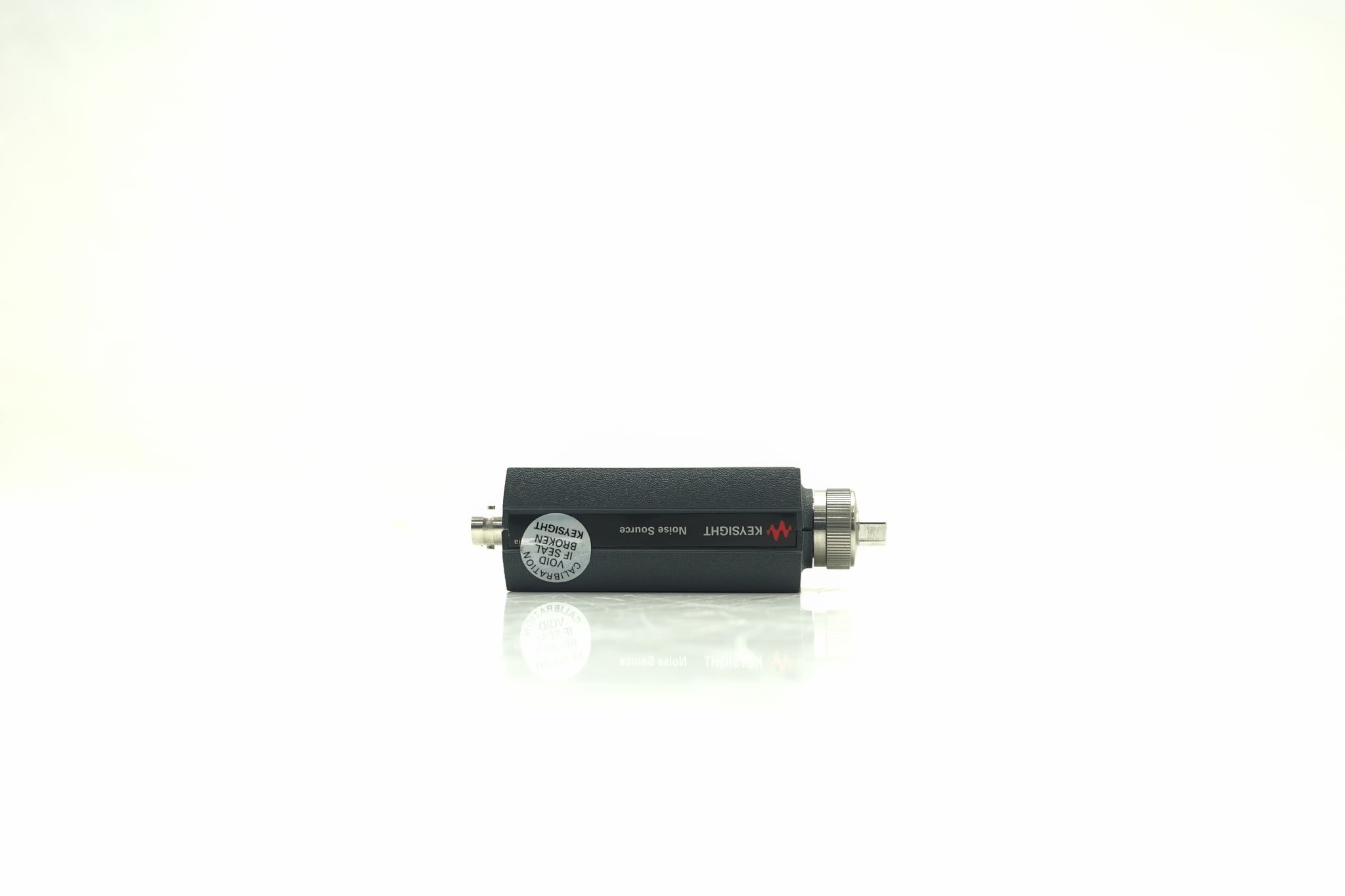 Noise Source / 1 GHz to 50 GHz Keysight Used 346CK01 - Actual Instrument - Image 4