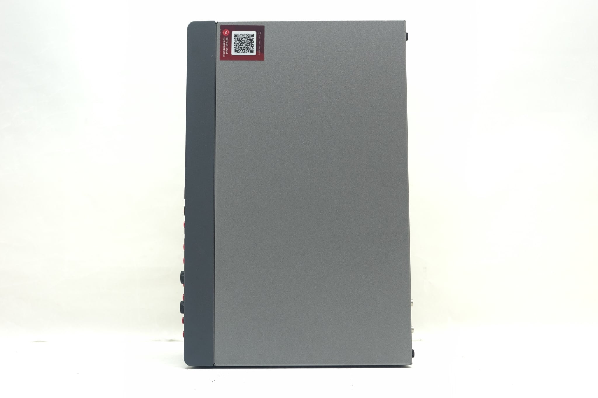 DC Power Analyzer Mainframe / Modular / 600W / 4 Slots Keysight Used N6705C - Actual Instrument - Image 5