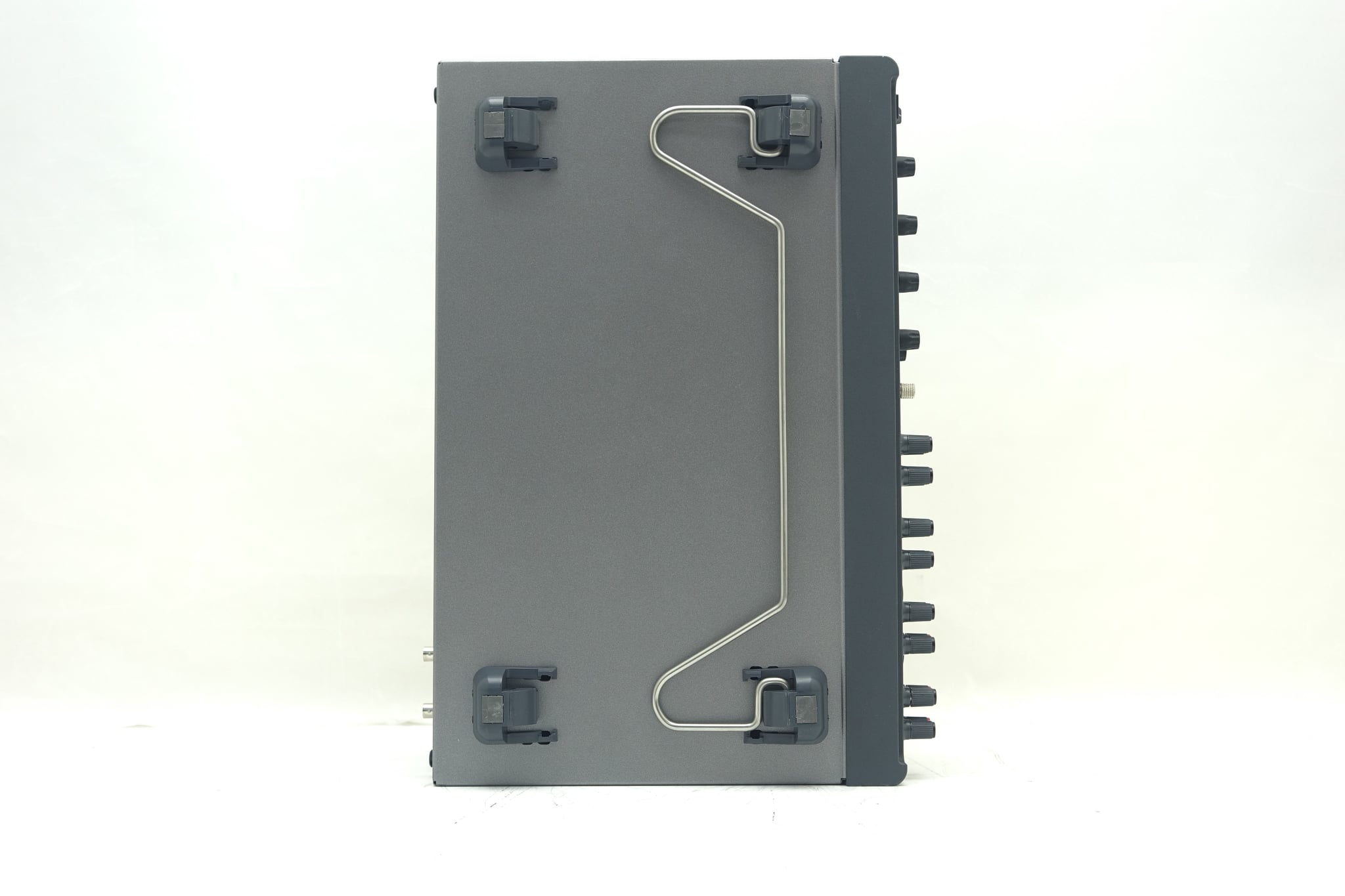 DC Power Analyzer Mainframe / Modular / 600W / 4 Slots Keysight Used N6705C - Actual Instrument - Image 6