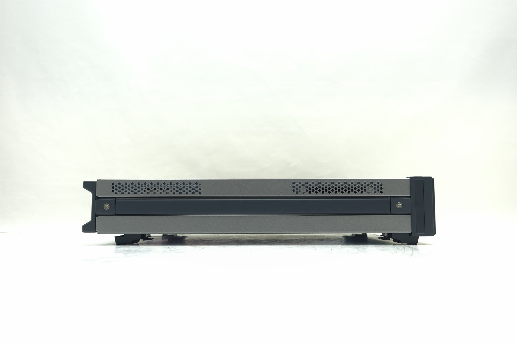 Tunable Laser Source / High Power and Lowest SSE / Top Line Keysight Used N7776C - Actual Instrument - Image 2