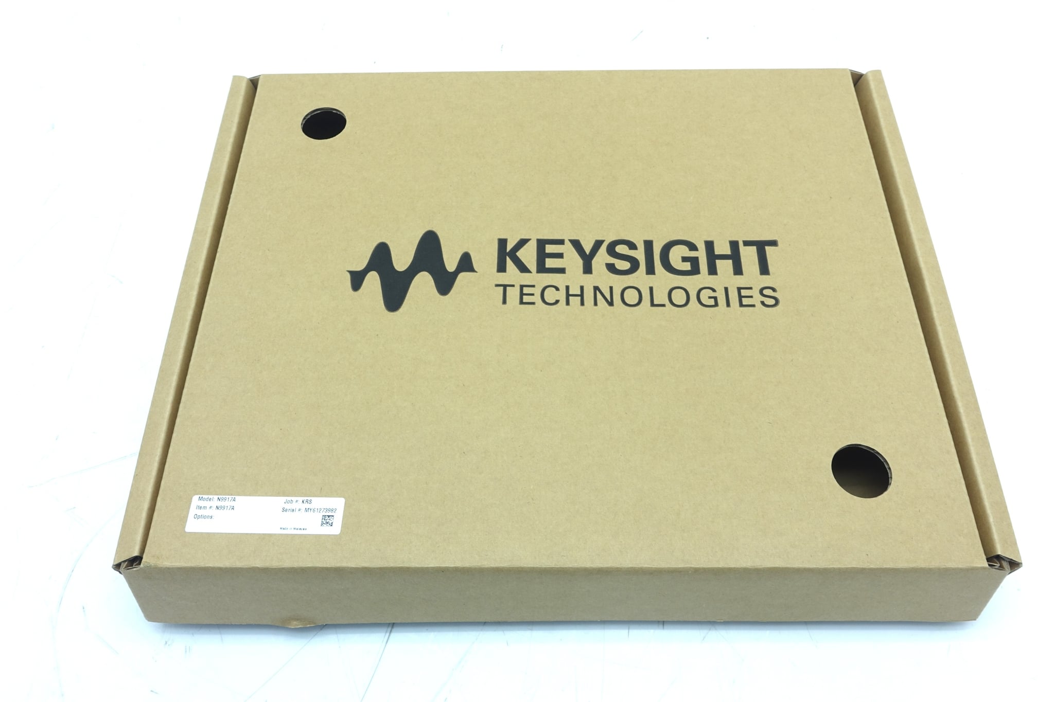 FieldFox Handheld Microwave Analyzer / 30 kHz to 18 GHz Keysight Used N9917A - Actual Instrument - Image 10